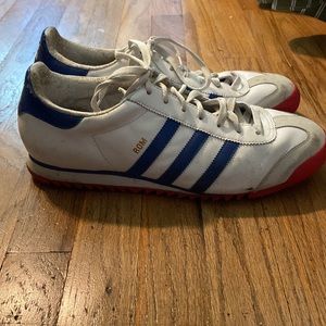 Vintage Adidas tennis shoes - size 11.5 - good used quality